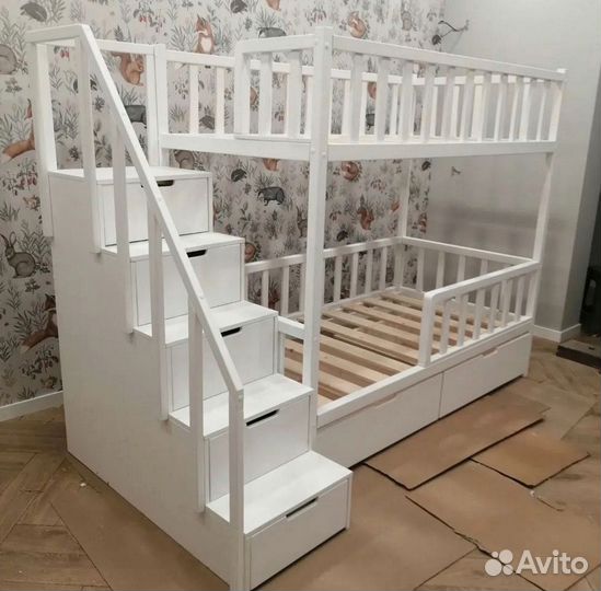 Кровать двухъярусная с бортиком