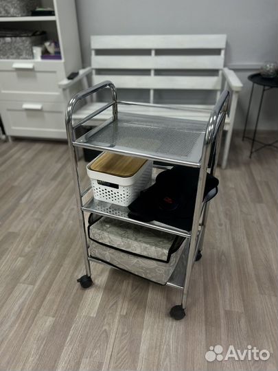 Тележка косметологическая