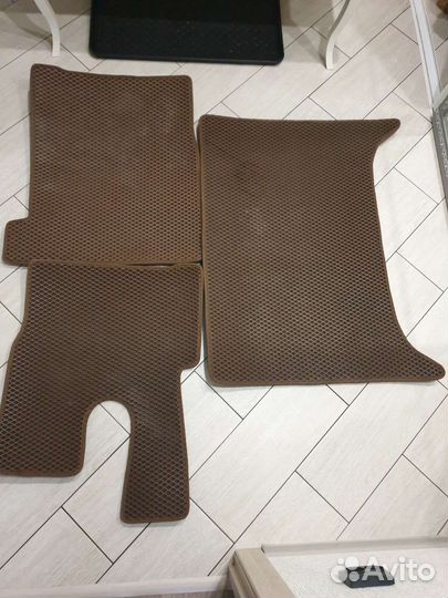 Автомобильные коврики EVA на тягач DAF XF 106