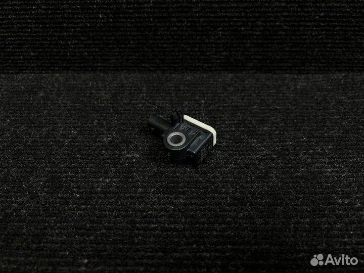 Датчик удара Airbag Mercedes-Benz A-Class W176