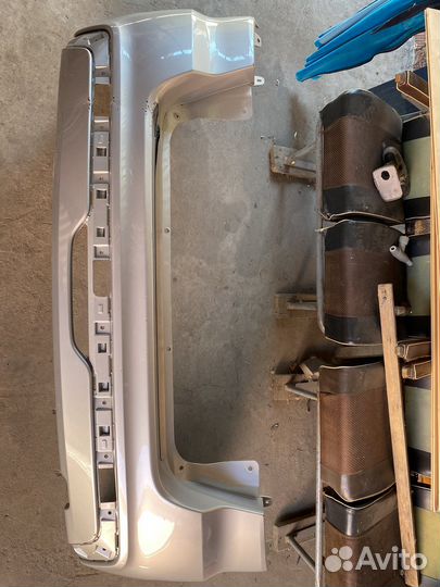 Задний оригинальный бампер