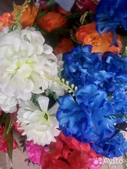 Букет из искусственных цветов