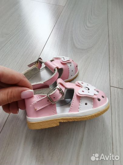 Сандали детские