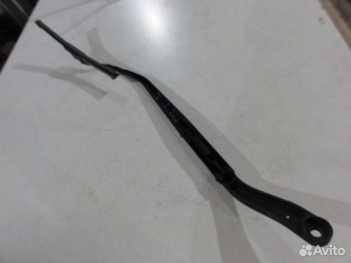 Поводок стеклоочистителя передний правый Chevrolet