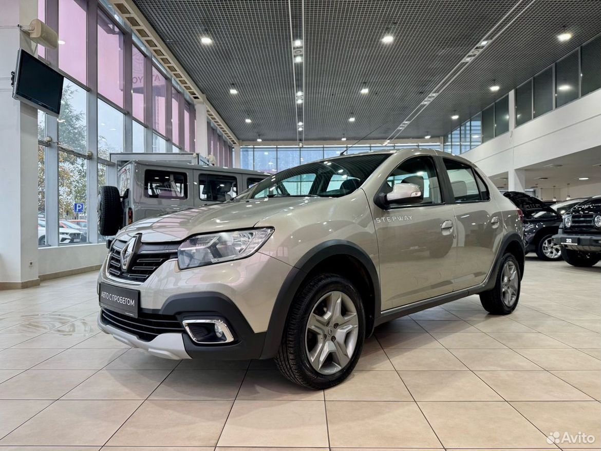 Renault Logan Stepway 1.6 AT, 2019, 124 220 км