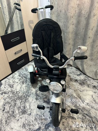 Трехколесный велосипед-коляска luxmom