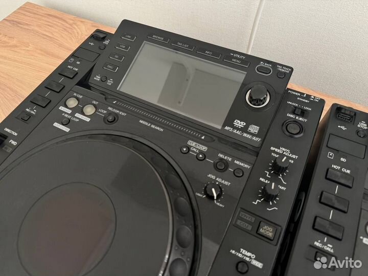 Pioneer CDJ-2000