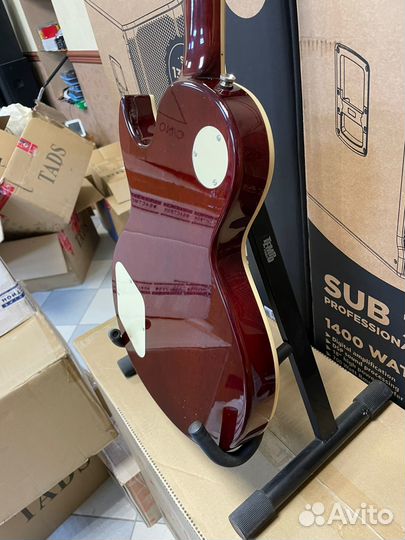 Cort CR250-ATA Classic Rock Электрогитара янтарь