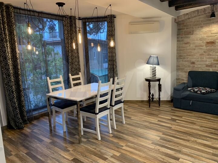 Комната 16 м² в > 9-к., 1/1 эт.