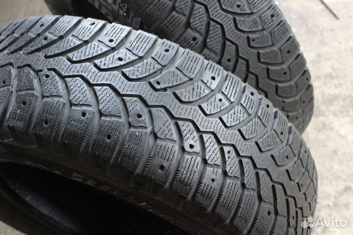 Bridgestone Blizzak Spike-01 205/65 R16 95T