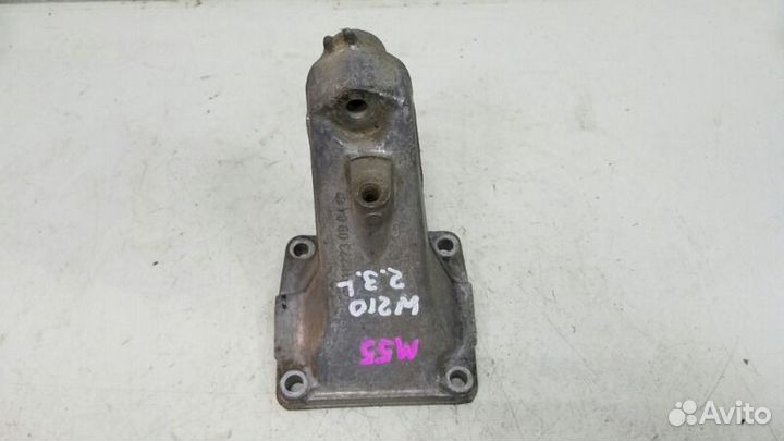 Кронштейн двигателя левый Мерседес