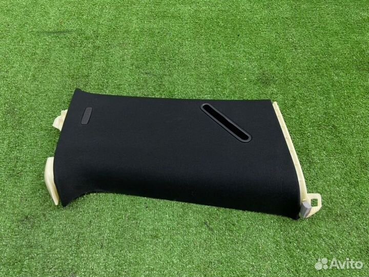 Обшивка стойки салона задняя левая Mercedes