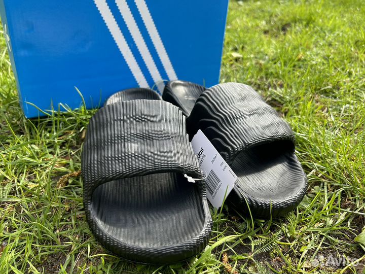 Сланцы Adidas adilette