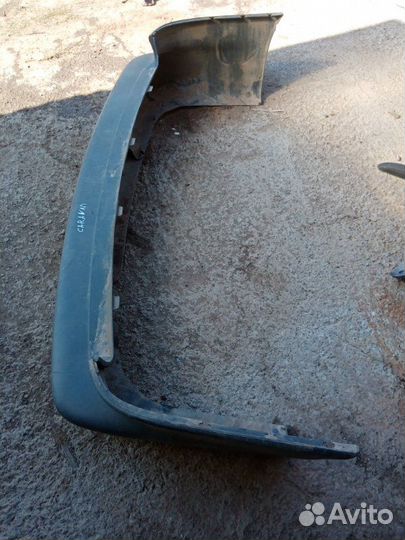 Бампер задний Dodge Caravan grand 3.3 1997