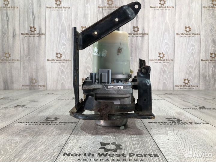 Насос гидроусилителя Ford Focus 2 универсал Q7DA