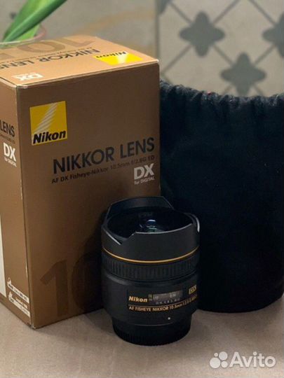 Объектив Nikon 10.5mm f/2.8G ED DX Fisheye-Nikkor