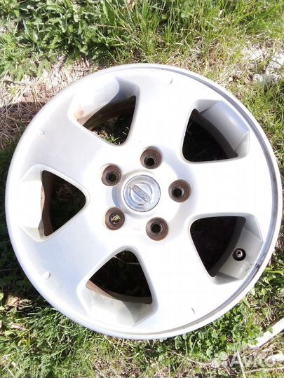 Диск литой r 15 Nissan Serena