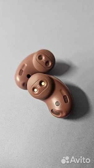 Samsung galaxy buds live правый и левый наушник