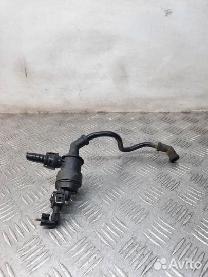 Клапан вентиляции топливного бака Opel Astra 1.6