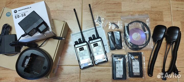 Motorola EVX-261 UHF