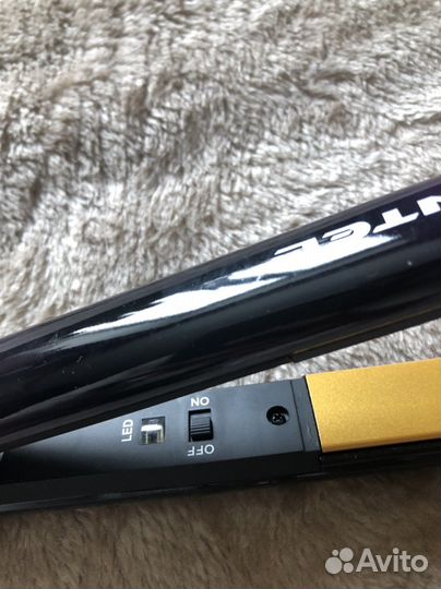 Выпрямитель для волос новый