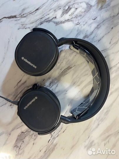 Наушники SteelSeries Arctis 3