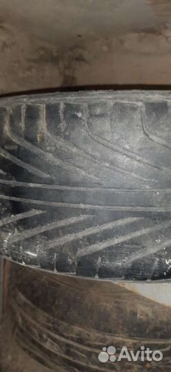 Triangle TR686 4/50 R17 98