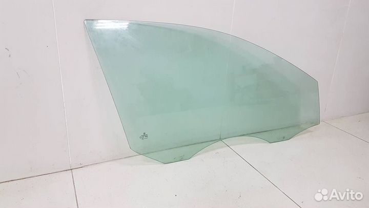 Стекло двери передней правой Volkswagen Jetta 5K 2