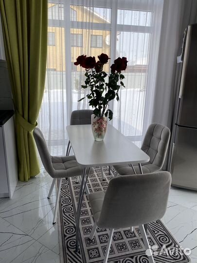 Кухонный стол