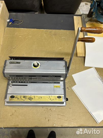 Брошюровщик(переплетчик) на металическую пружину