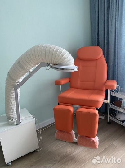 Педикюр маникюр