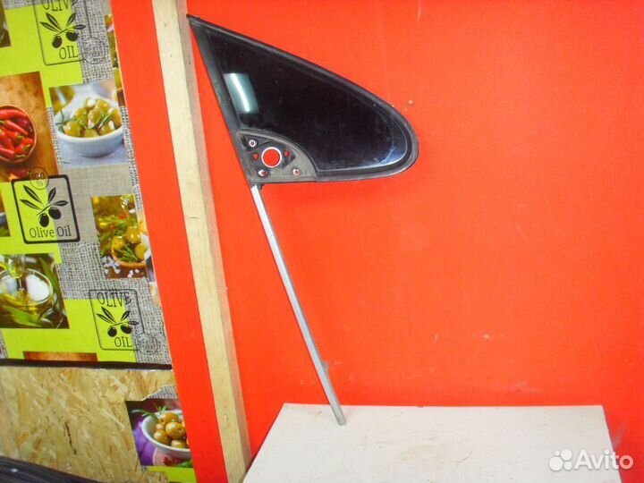 Стекло двери передней правой 9202H7 Peugeot 307