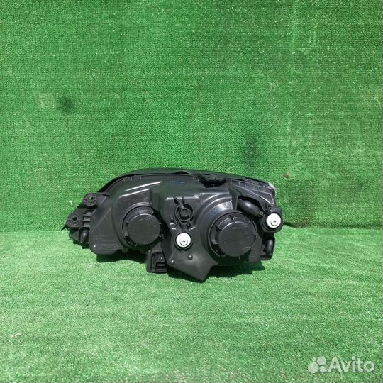 Фара правая kia sorento 1