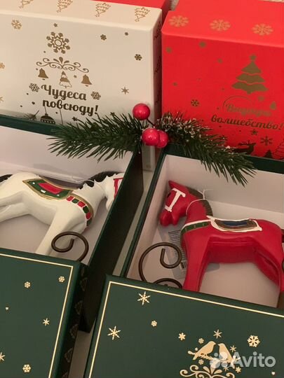 Коробка зеленая