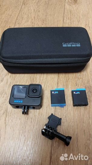 Камера GoPro 10 + 3 аккумулятора и все крепления