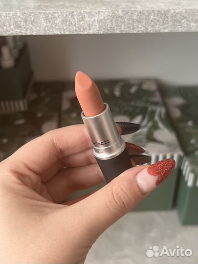 Помада mac 311