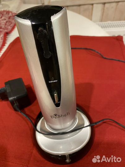 Прибор для ухода за кожей головы и волосами