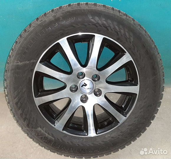 Nokian Tyres Hakkapeliitta 9 SUV 225/65 R17 106T