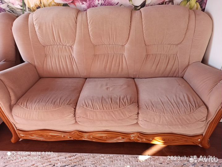Продам набор мягкой мебели