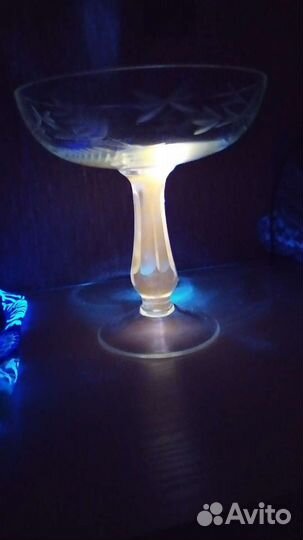 Старинная вазочка, креманка