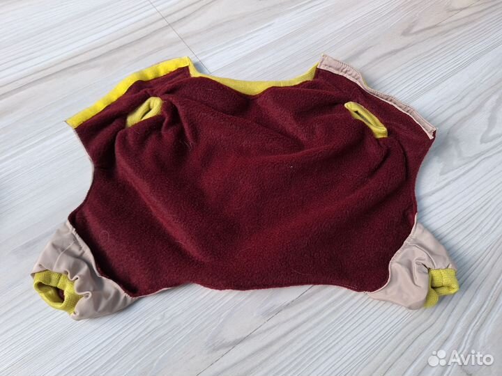 Разные комбинезоны и плащи для собак