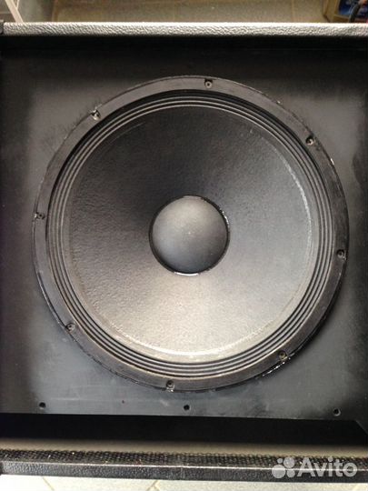 Басовый кабинет 300ват