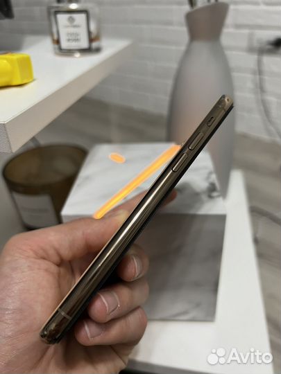 iPhone 11 Pro, 64 ГБ