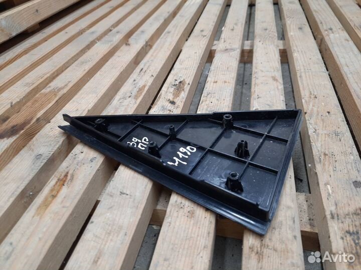 Уголок двери внешний задний правый SsangYong 2