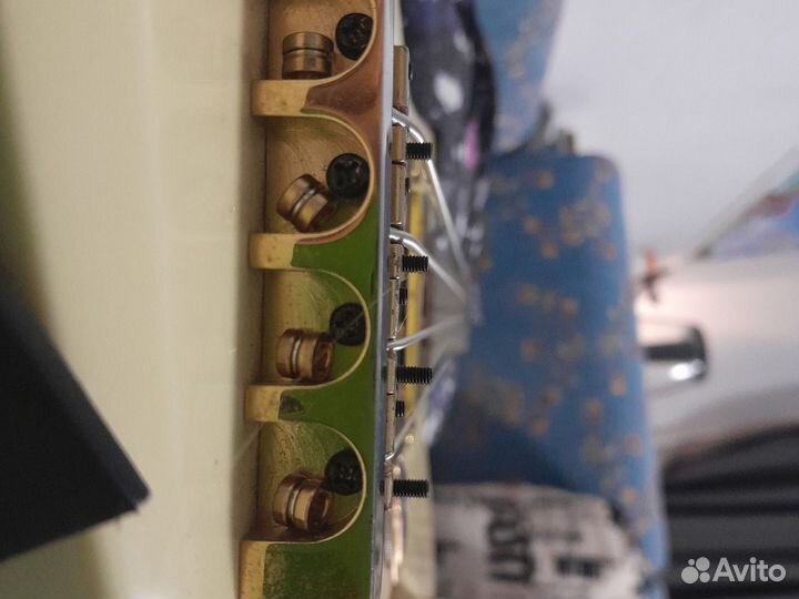 Бас гитара 4 струны