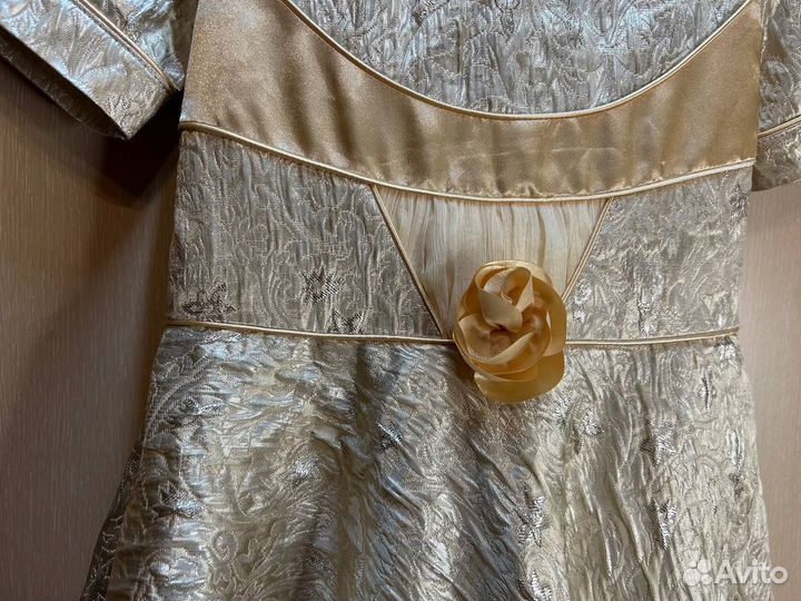 Платье для девочки нарядное