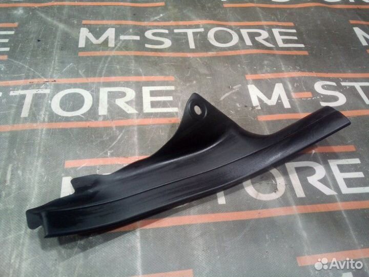 Накладка на порог салона задняя правая Bmw