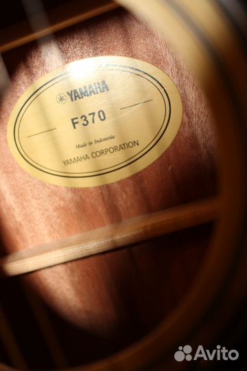 Гитара новая Yamaha F370