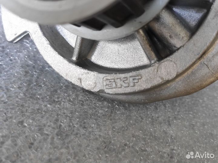 Водяной насос помпа