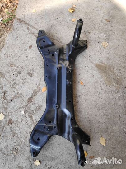 Подрамник Mitsubishi outlander xl оригинал